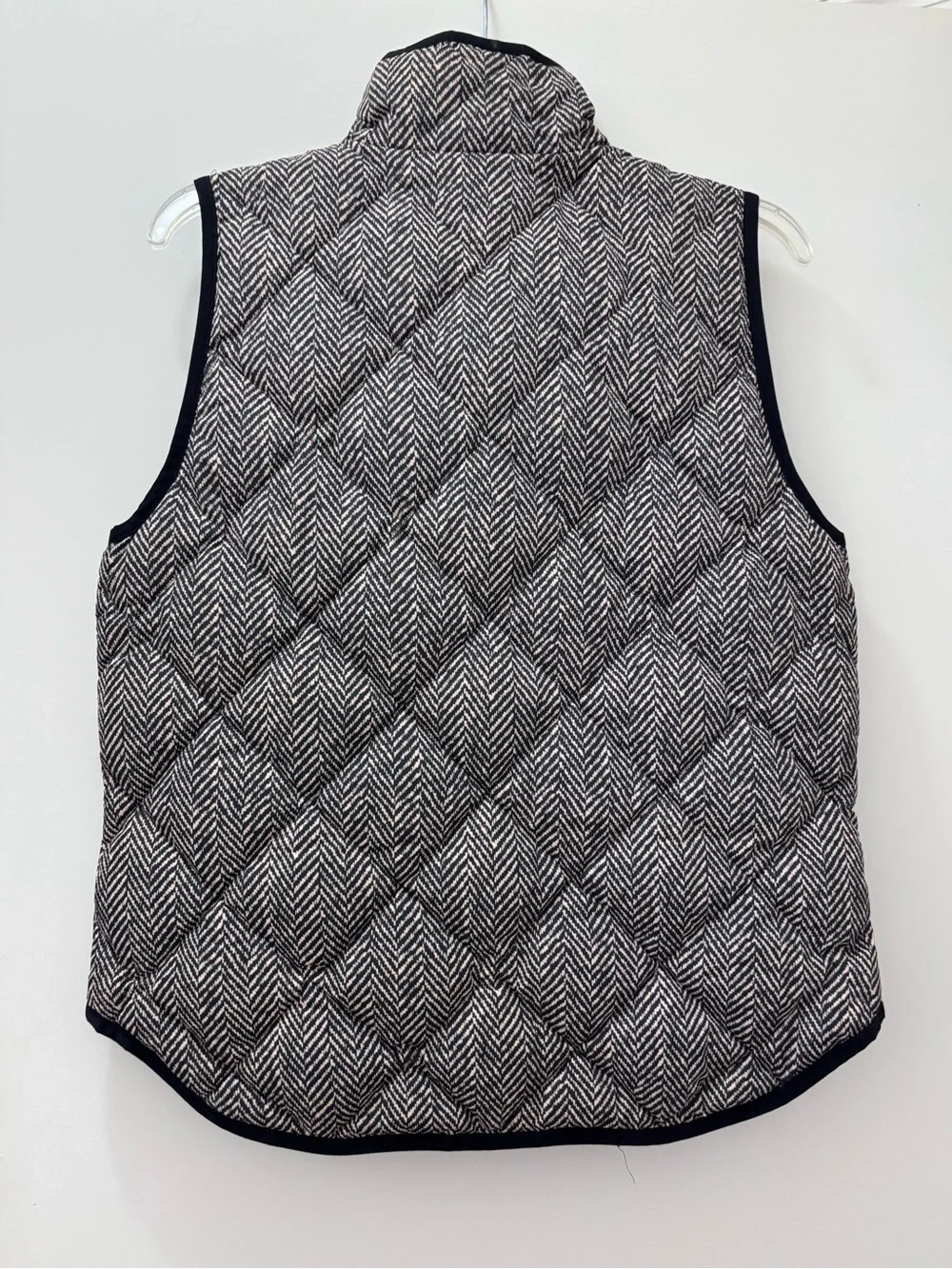 J Crew Herringbone Quilted Vest - Black & Light Tan